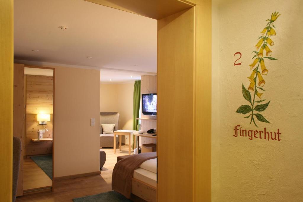 פלדברג Hotel Adler Baerental חדר תמונה
